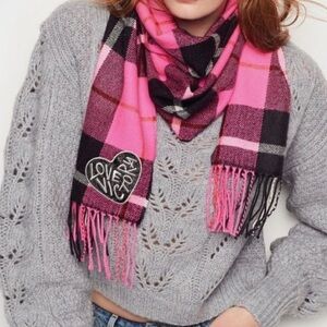 Victoria’s Secret scarf